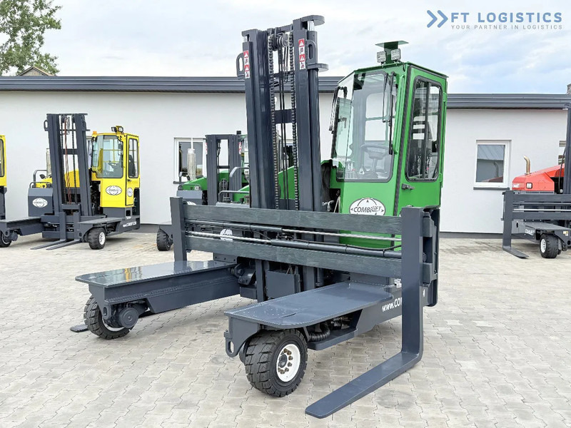 Combilift Combilift C4500 / DIESEL / DUPLEX 4000MM / WIDE FORK POSITIONER / HEATING / FULL CABIN / PERFECT CONDITION / Wide range of four- - Elevatore 4 vie: foto 1 Combilift Combilift C4500 / DIESEL / DUPLEX 4000MM / WIDE FORK POSITIONER / HEATING / FULL CABIN / PERFECT CONDITION / Wide range of four- - Elevatore 4 vie: foto 1