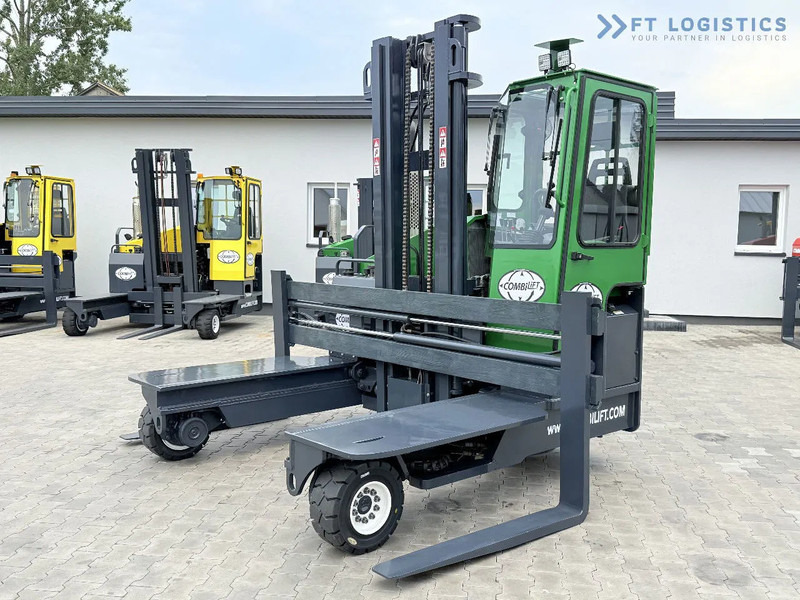 Combilift Combilift C4500 / DIESEL / DUPLEX 4000MM / WIDE FORK POSITIONER / HEATING / FULL CABIN / PERFECT CONDITION / Wide range of four- - Elevatore 4 vie: foto 2 Combilift Combilift C4500 / DIESEL / DUPLEX 4000MM / WIDE FORK POSITIONER / HEATING / FULL CABIN / PERFECT CONDITION / Wide range of four- - Elevatore 4 vie: foto 2