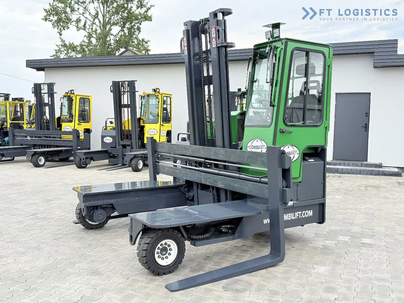 Combilift Combilift C4500 / DIESEL / DUPLEX 4000MM / WIDE FORK POSITIONER / HEATING / FULL CABIN / PERFECT CONDITION / Wide range of four- - Elevatore 4 vie: foto 2 Combilift Combilift C4500 / DIESEL / DUPLEX 4000MM / WIDE FORK POSITIONER / HEATING / FULL CABIN / PERFECT CONDITION / Wide range of four- - Elevatore 4 vie: foto 2