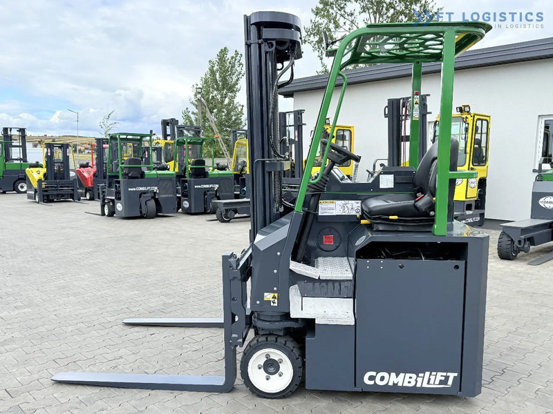 Combilift Combilift CBE2500 / TRIPLEX / 5500MM / FREE LIFT / ELECTRIC DRIVE / ONLY 2300 MTH / FORK POSITIONER / SIDE SHIFT / NEW TYRES / L - Elevatore 4 vie: foto 3 Combilift Combilift CBE2500 / TRIPLEX / 5500MM / FREE LIFT / ELECTRIC DRIVE / ONLY 2300 MTH / FORK POSITIONER / SIDE SHIFT / NEW TYRES / L - Elevatore 4 vie: foto 3