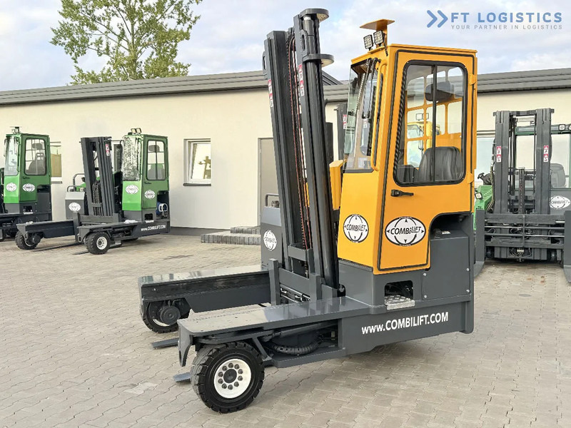 Combilift Combilift FOUR-WAY – MULTI-DIRECTIONAL FORKLIFT / COMBILIFT C4000 / DIESEL / DUPLEX 4100MM / FORK POSITIONER / FULL HEATED CABIN - Elevatore 4 vie: foto 2 Combilift Combilift FOUR-WAY – MULTI-DIRECTIONAL FORKLIFT / COMBILIFT C4000 / DIESEL / DUPLEX 4100MM / FORK POSITIONER / FULL HEATED CABIN - Elevatore 4 vie: foto 2