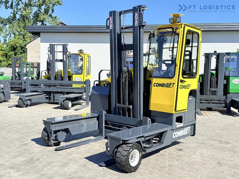 Combilift Combilift FOUR-WAY MULTIDIRECTIONAL FORKLIFT C4000 / DIESEL / DUPLEX 4100MM / ONLY 2888 HOURS / FORK POSITIONER / FULL CABIN – H - Elevatore 4 vie: foto 3 Combilift Combilift FOUR-WAY MULTIDIRECTIONAL FORKLIFT C4000 / DIESEL / DUPLEX 4100MM / ONLY 2888 HOURS / FORK POSITIONER / FULL CABIN – H - Elevatore 4 vie: foto 3