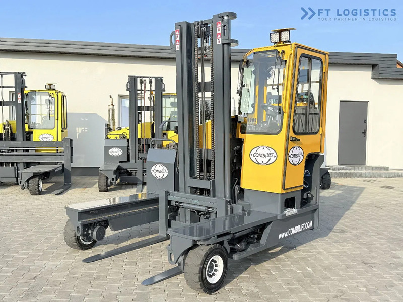 Elevatore 4 vie Combilift Combilift FOUR-WAY MULTIDIRECTIONAL FORKLIFT C4000 / GAS / DUPLEX 4500MM / ONLY 6604 HOURS / SIDE SHIFT / FULL CABIN / PERFECT C: foto 1