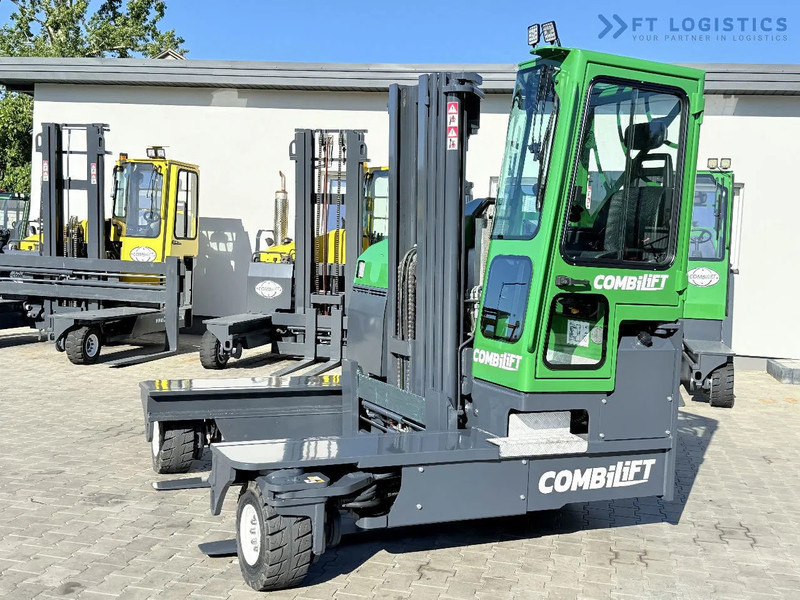 Combilift Combilift FOUR-WAY MULTIDIRECTIONAL FORKLIFT C4500 / DIESEL / TRIPLEX 4900MM / ONLY 4854 HOURS / FORK POSITIONER / FULL CABIN – - Elevatore 4 vie: foto 3 Combilift Combilift FOUR-WAY MULTIDIRECTIONAL FORKLIFT C4500 / DIESEL / TRIPLEX 4900MM / ONLY 4854 HOURS / FORK POSITIONER / FULL CABIN – - Elevatore 4 vie: foto 3