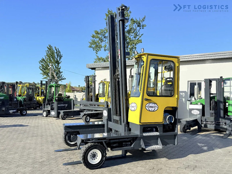 Combilift FOUR-WAY MULTIDIRECTIONAL FORKLIFT C5000 / GAS / TRIPLEX 6000MM / ONLY 4263 HOURS / FORK POSITIONER / EXCELLENT CONDITION / Wide - Elevatore 4 vie: foto 3 Combilift FOUR-WAY MULTIDIRECTIONAL FORKLIFT C5000 / GAS / TRIPLEX 6000MM / ONLY 4263 HOURS / FORK POSITIONER / EXCELLENT CONDITION / Wide - Elevatore 4 vie: foto 3