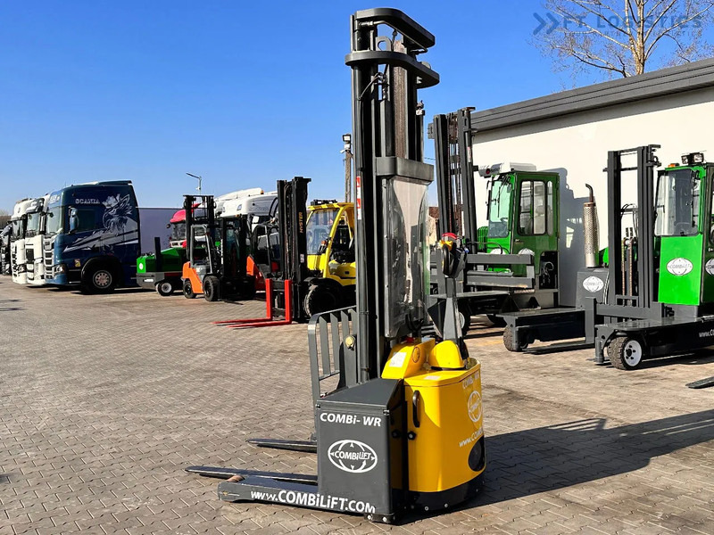 Combilift WR-4 / DUPLEX / 4.5M / 2017 / ONLY 30 MTH / LIKE NEW / 1500KG - Stoccatore: foto 1 Combilift WR-4 / DUPLEX / 4.5M / 2017 / ONLY 30 MTH / LIKE NEW / 1500KG - Stoccatore: foto 1