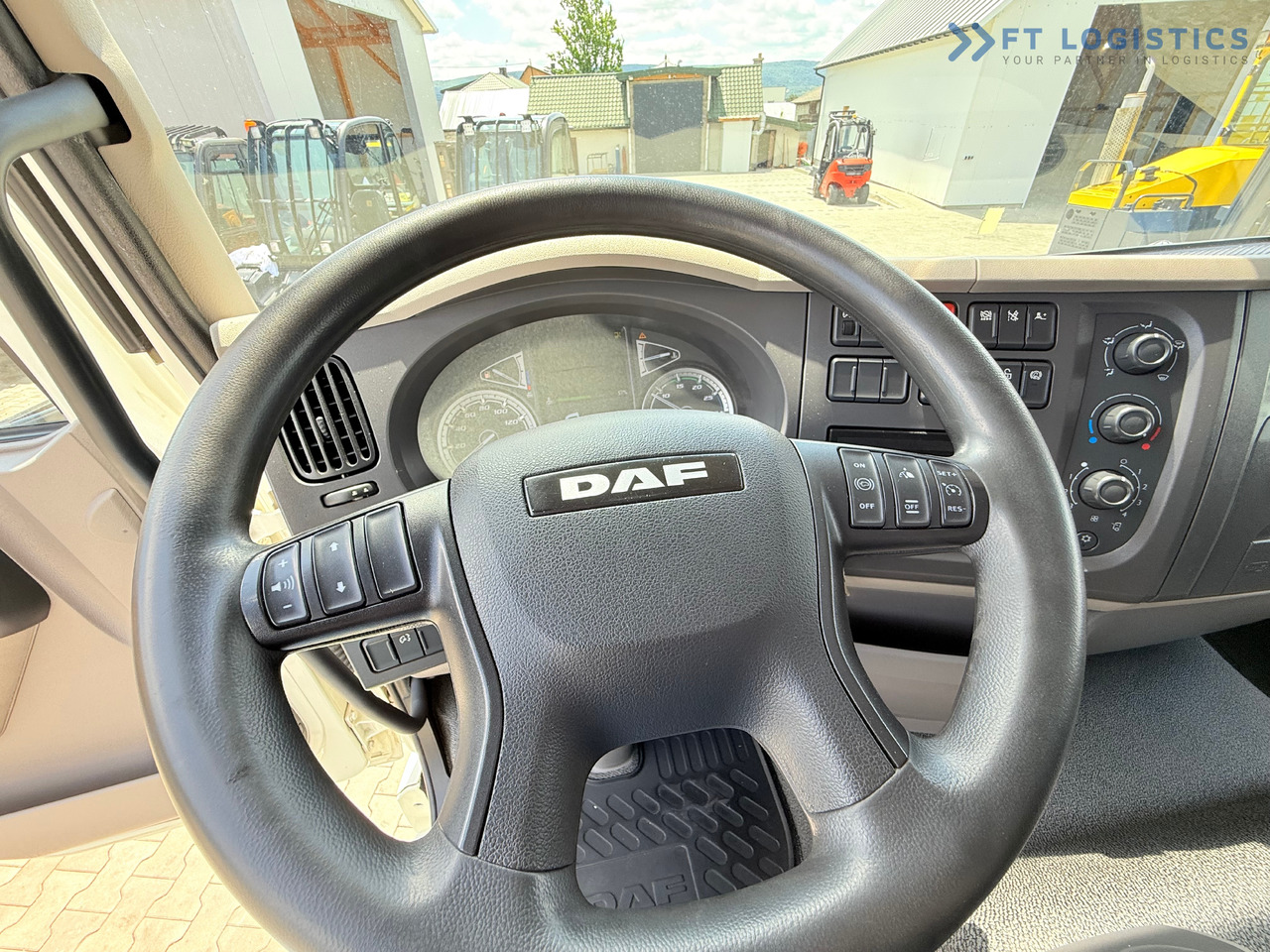 Camion centinato nuovo DAF LF 260 FA / AUTOMATIC / 9,255 kg PAYLOAD / 4x2 / 18 PALLETS / TAIL LIFT / SIDE BOARDS / EXCELLENT CONDITION! [ Copy ]: foto 31