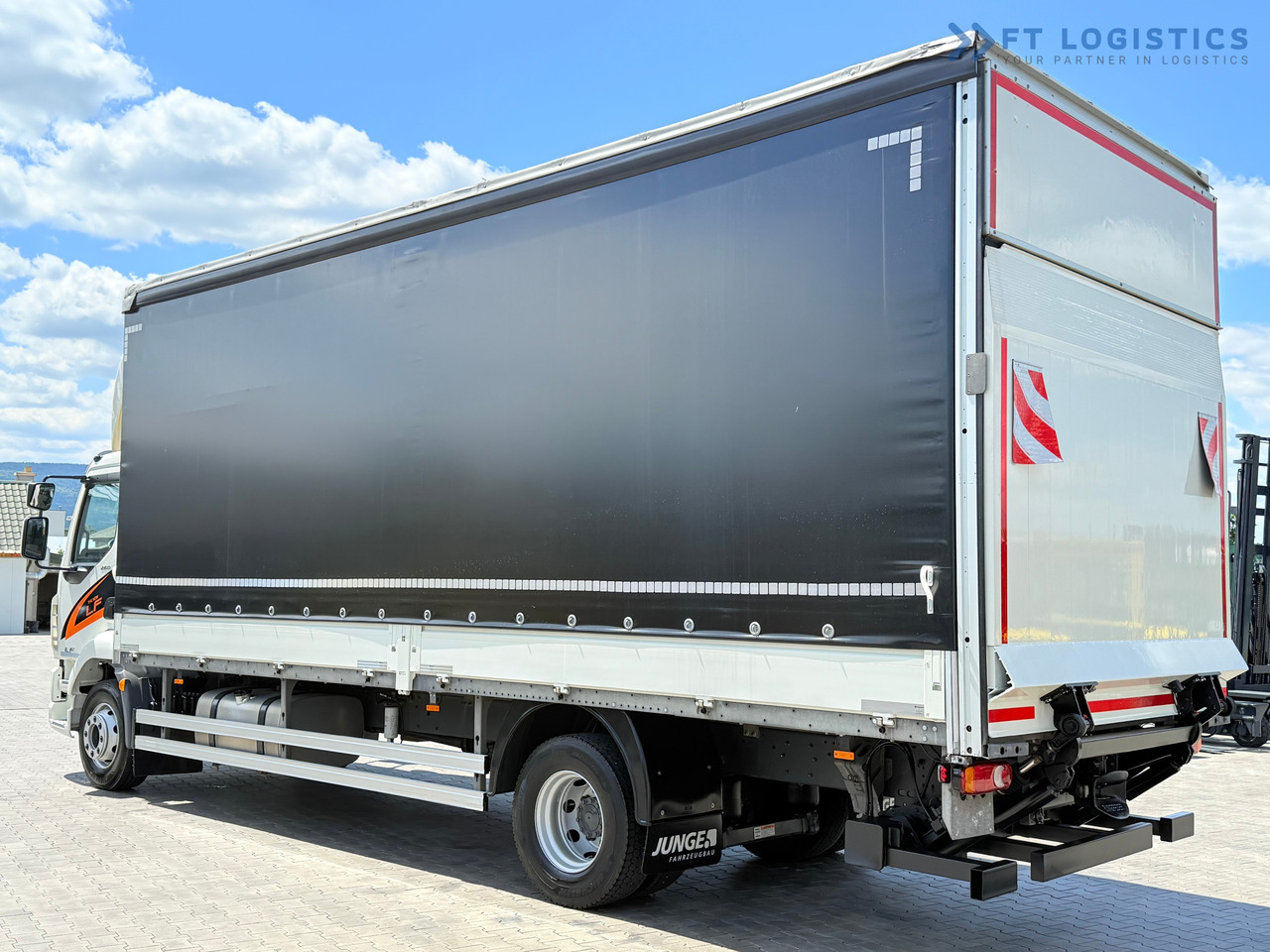 Camion centinato nuovo DAF LF 260 FA / AUTOMATIC / 9,255 kg PAYLOAD / 4x2 / 18 PALLETS / TAIL LIFT / SIDE BOARDS / EXCELLENT CONDITION! [ Copy ]: foto 5