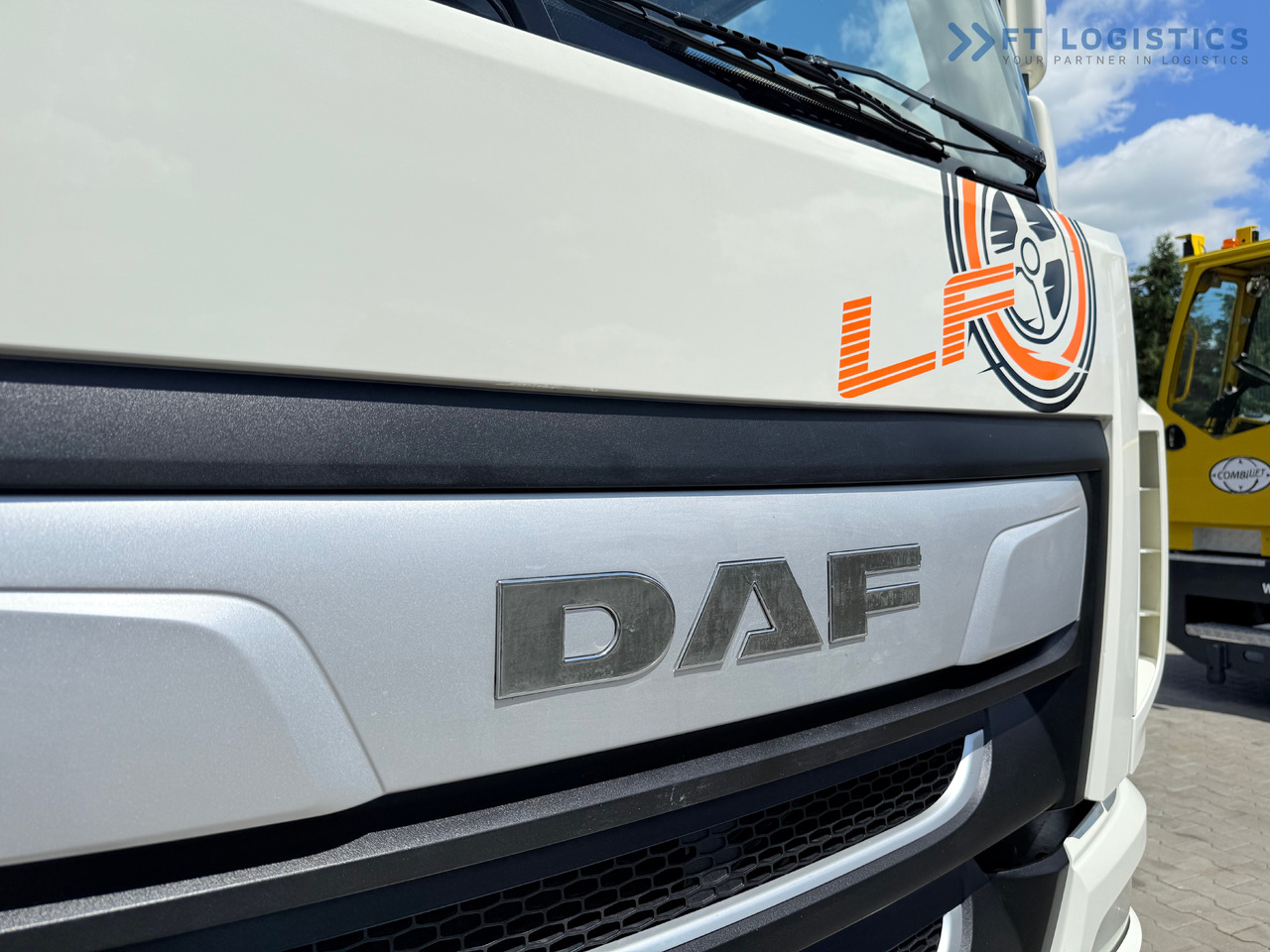 Camion centinato nuovo DAF LF 260 FA / AUTOMATIC / 9,255 kg PAYLOAD / 4x2 / 18 PALLETS / TAIL LIFT / SIDE BOARDS / EXCELLENT CONDITION! [ Copy ]: foto 40