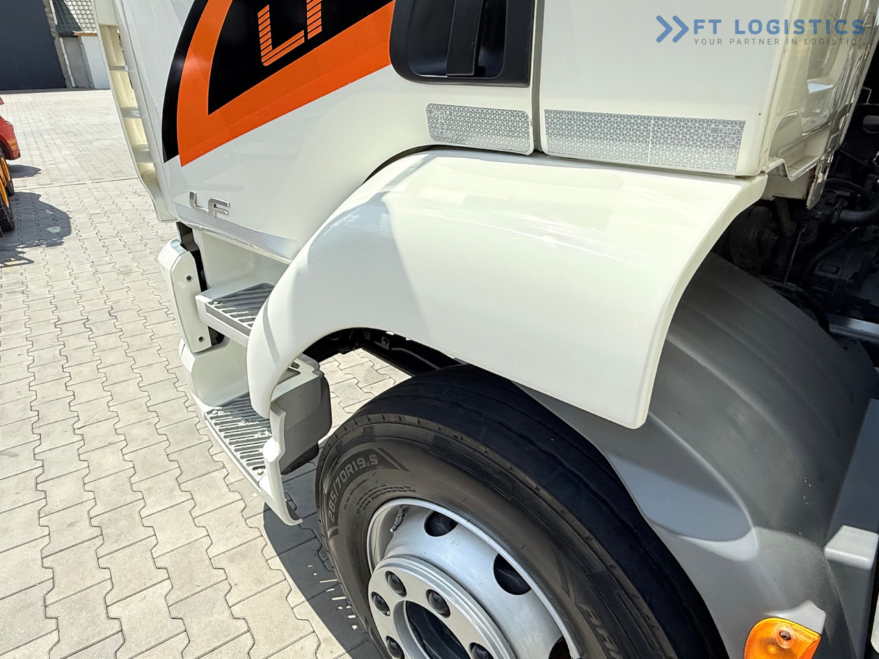 Camion centinato nuovo DAF LF 260 FA / AUTOMATIC / 9,255 kg PAYLOAD / 4x2 / 18 PALLETS / TAIL LIFT / SIDE BOARDS / EXCELLENT CONDITION! [ Copy ]: foto 21