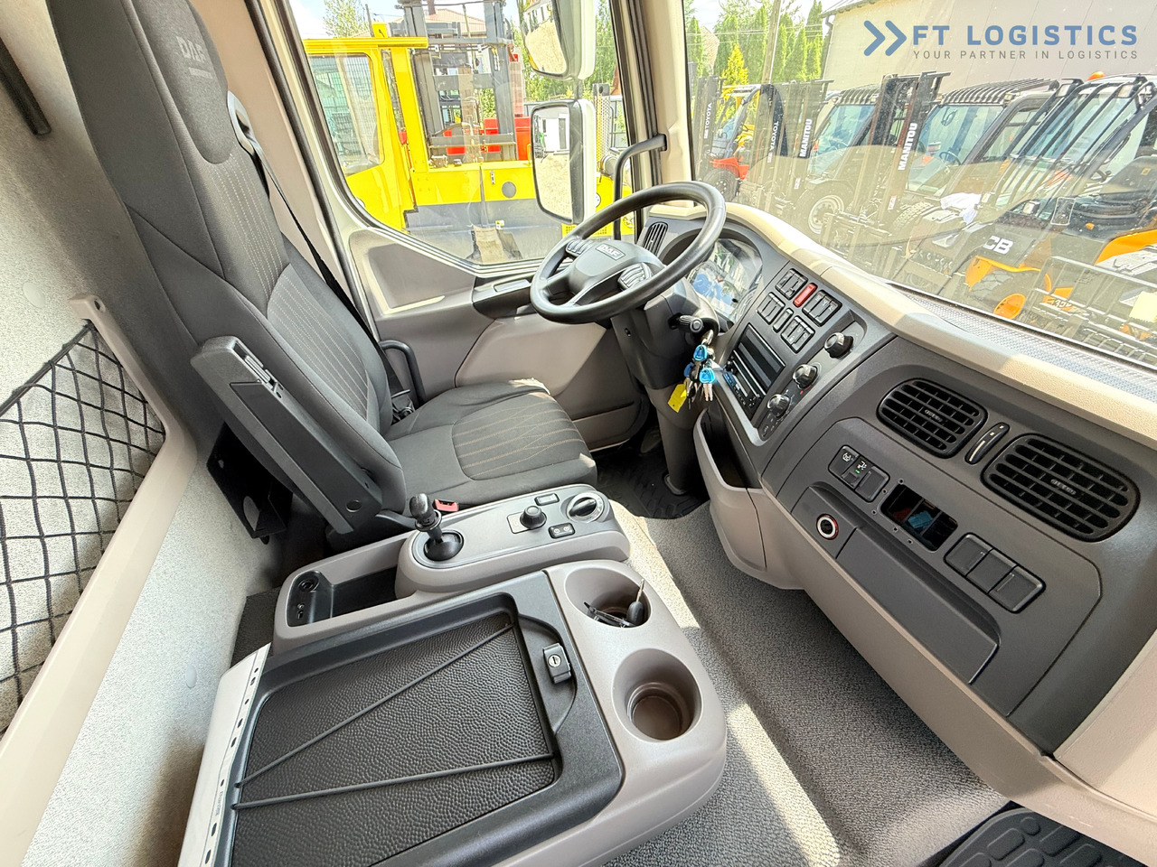 Camion centinato nuovo DAF LF 260 FA / AUTOMATIC / 9,255 kg PAYLOAD / 4x2 / 18 PALLETS / TAIL LIFT / SIDE BOARDS / EXCELLENT CONDITION! [ Copy ]: foto 34