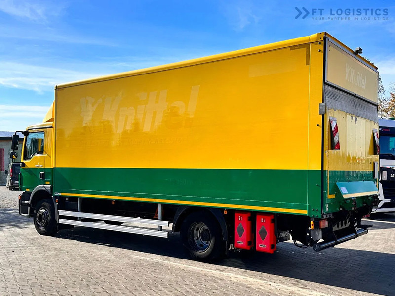 MAN TGM 15.250 MAN TGM 15.250 4X2 / CONTAINER - 16 PALLETS / TAIL LIFT / TIRES 80% / PERFECT CONDITION - Autocarro furgonato: foto 4 MAN TGM 15.250 MAN TGM 15.250 4X2 / CONTAINER - 16 PALLETS / TAIL LIFT / TIRES 80% / PERFECT CONDITION - Autocarro furgonato: foto 4