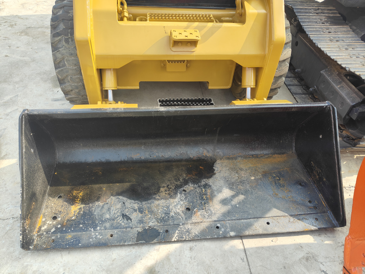 CATERPILLAR Used skid-steer CAT246D - Minipala: foto 5 CATERPILLAR Used skid-steer CAT246D - Minipala: foto 5