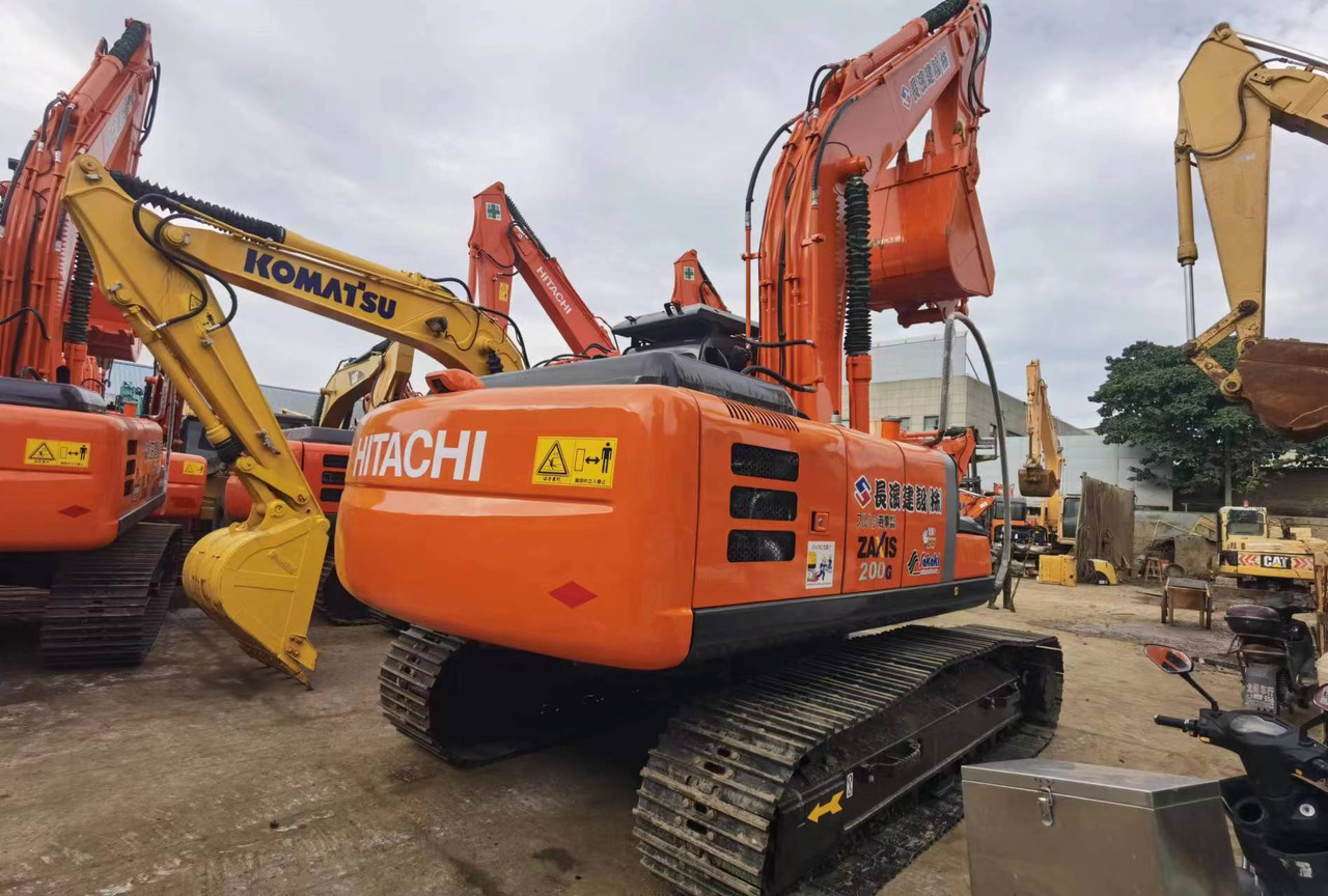 CRAWLER EXCAVATOR Used Hitachi ZX200-3G Excavator for Sale - Low Hours, Full Documentation - Escavatore cingolato: foto 4 CRAWLER EXCAVATOR Used Hitachi ZX200-3G Excavator for Sale - Low Hours, Full Documentation - Escavatore cingolato: foto 4