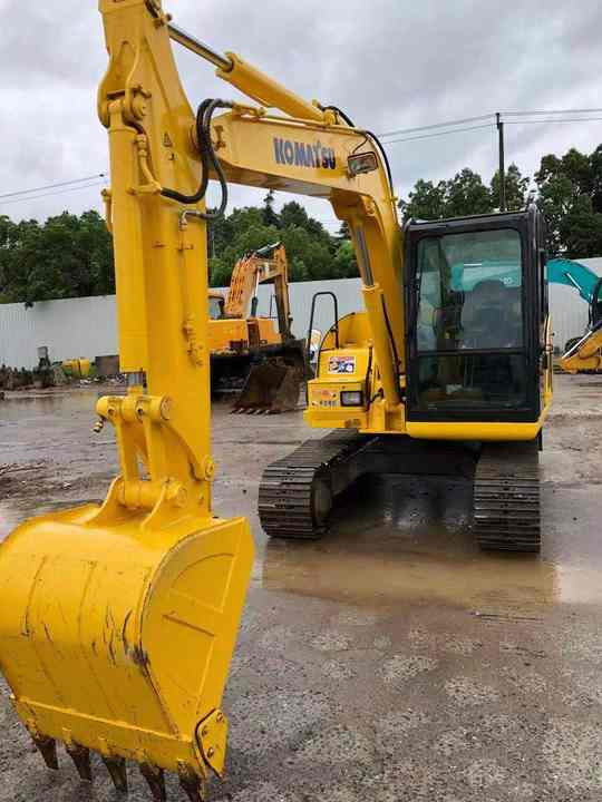 Cheap Used Komatsu PC70-8 Crawler Excavator with High Efficiency Used Heavy M achinery Komatsu PC70-8 Digger Cheap for Sale - Escavatore cingolato: foto 3 Cheap Used Komatsu PC70-8 Crawler Excavator with High Efficiency Used Heavy M achinery Komatsu PC70-8 Digger Cheap for Sale - Escavatore cingolato: foto 3