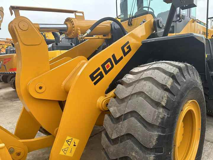 China Famous Brand SDLG Used SDLG 958L Wheel Loader Running Working Condition Low Price for Sale - Pala gommata: foto 2 China Famous Brand SDLG Used SDLG 958L Wheel Loader Running Working Condition Low Price for Sale - Pala gommata: foto 2