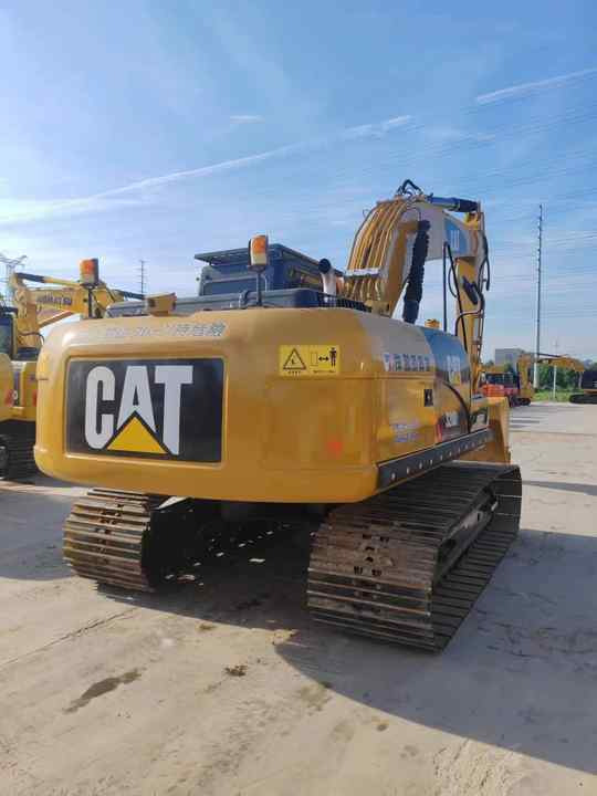 Second Hand Machine Original Used Caterpillar Excavator CAT 330D2 USED 329D2 320D2 325D 315D Excavator - Escavatore cingolato: foto 3 Second Hand Machine Original Used Caterpillar Excavator CAT 330D2 USED 329D2 320D2 325D 315D Excavator - Escavatore cingolato: foto 3