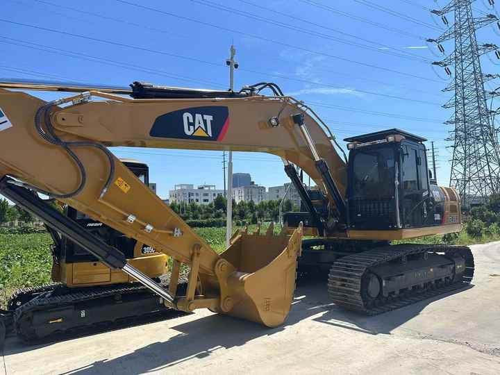 Used Caterpillar 330D2L Crawler Excavator Foe Sale - Escavatore cingolato: foto 2 Used Caterpillar 330D2L Crawler Excavator Foe Sale - Escavatore cingolato: foto 2