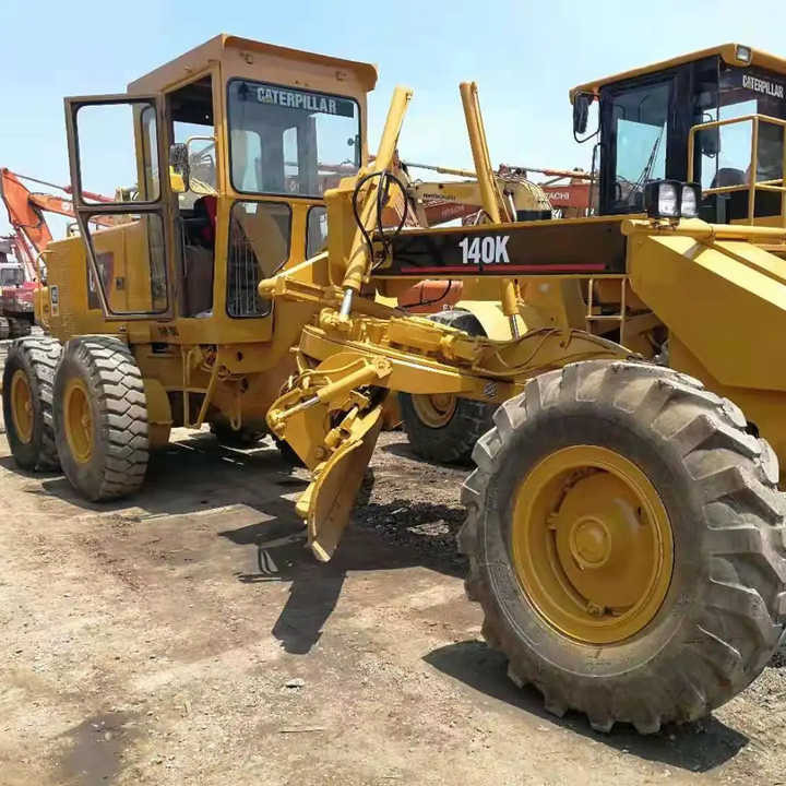 Used Caterpillar CAT 140k Land Road Motor Grader CAT140k Used Grader Cheap Price for Sale - Grader: foto 1 Used Caterpillar CAT 140k Land Road Motor Grader CAT140k Used Grader Cheap Price for Sale - Grader: foto 1