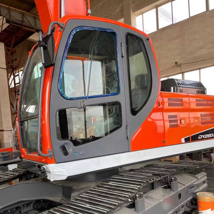 Used Digger DOOSAN DX260 Construction Machinery Construction Digger Used DOOSAN DX260 Cheap Excavator - Escavatore cingolato: foto 1 Used Digger DOOSAN DX260 Construction Machinery Construction Digger Used DOOSAN DX260 Cheap Excavator - Escavatore cingolato: foto 1