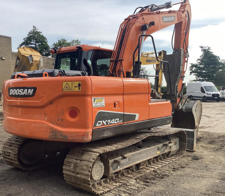 Used Excavator Doosan DX140 Excavators Mini Equipment Earth Moving Machinery Doosan Digger Excavator for Sale - Escavatore cingolato: foto 4 Used Excavator Doosan DX140 Excavators Mini Equipment Earth Moving Machinery Doosan Digger Excavator for Sale - Escavatore cingolato: foto 4