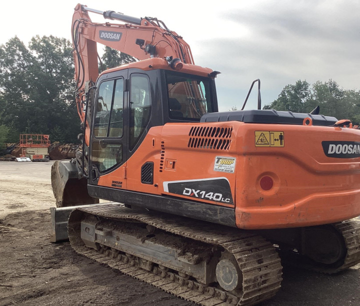 Used Excavator Doosan DX140 Excavators Mini Equipment Earth Moving Machinery Doosan Digger Excavator for Sale - Escavatore cingolato: foto 5 Used Excavator Doosan DX140 Excavators Mini Equipment Earth Moving Machinery Doosan Digger Excavator for Sale - Escavatore cingolato: foto 5