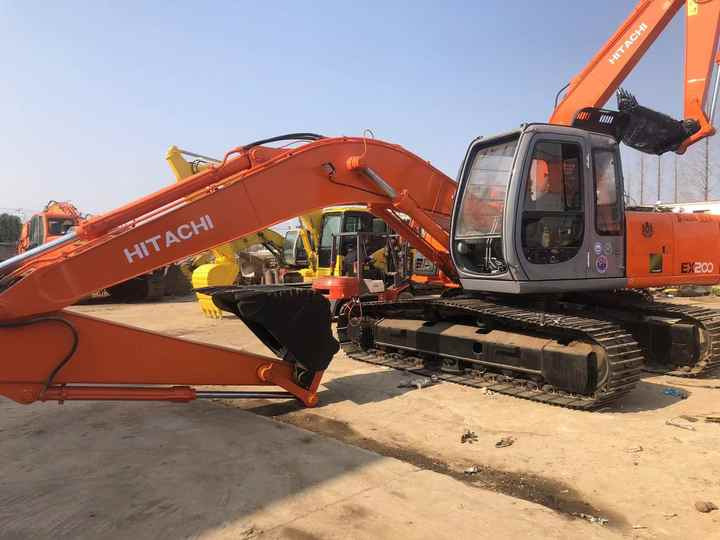 Used Excavator Hitachi Ex200 for Sale, Original Excavator - Escavatore: foto 3 Used Excavator Hitachi Ex200 for Sale, Original Excavator - Escavatore: foto 3