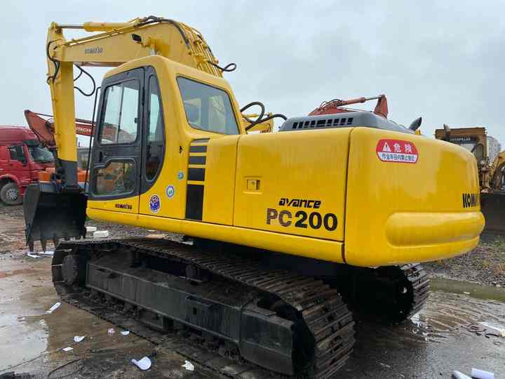 Used Good Quality Japan Original PC200-6 in Good Condition PC200-6 Komatsu - Escavatore cingolato: foto 2 Used Good Quality Japan Original PC200-6 in Good Condition PC200-6 Komatsu - Escavatore cingolato: foto 2