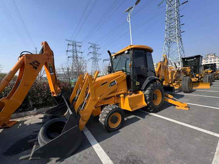 Used Hydraulic Backhoe Loader JCB3CX 7t in Good Condition Cheap Price in Stock Jcb 3cx 4cx 4cx Loader in Hefei for Sale - Terna: foto 5 Used Hydraulic Backhoe Loader JCB3CX 7t in Good Condition Cheap Price in Stock Jcb 3cx 4cx 4cx Loader in Hefei for Sale - Terna: foto 5