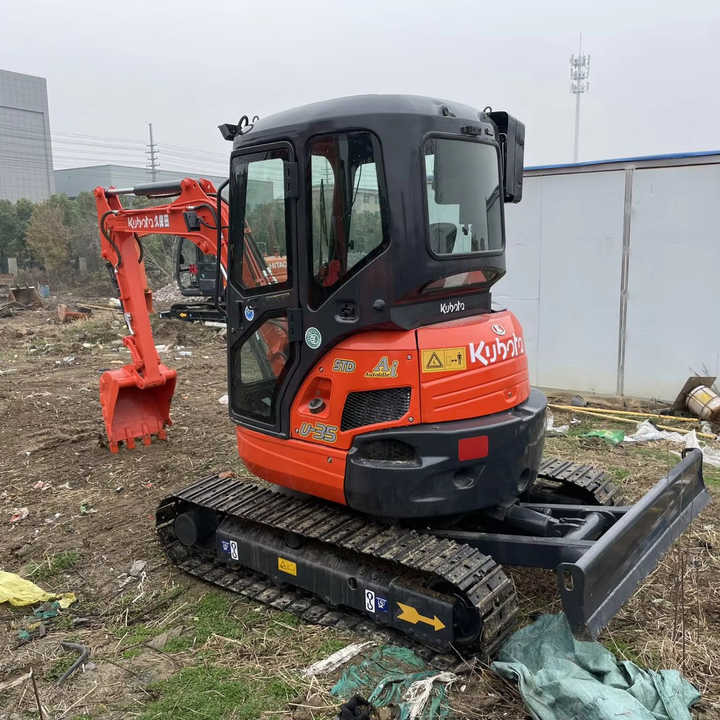 Used KUBOTA U35-5 Model Excavator Second Hand Machine Popular Brand JAPAN KUBOTA Hydraulic Machinery - Miniescavatore: foto 1 Used KUBOTA U35-5 Model Excavator Second Hand Machine Popular Brand JAPAN KUBOTA Hydraulic Machinery - Miniescavatore: foto 1