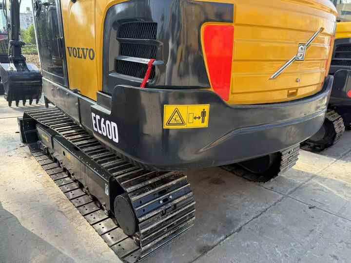 Used volvo Ec60 Mini 6tons Excavator in Stock for Sale Excellent Condition volvo Ec60 Ec140 Excavator Low Working Hours - Escavatore: foto 4 Used volvo Ec60 Mini 6tons Excavator in Stock for Sale Excellent Condition volvo Ec60 Ec140 Excavator Low Working Hours - Escavatore: foto 4