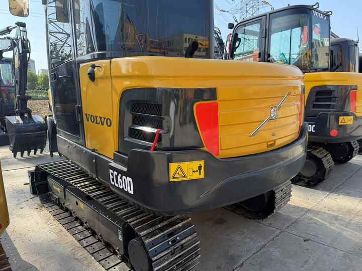 Used volvo Ec60 Mini 6tons Excavator in Stock for Sale Excellent Condition volvo Ec60 Ec140 Excavator Low Working Hours - Escavatore: foto 5 Used volvo Ec60 Mini 6tons Excavator in Stock for Sale Excellent Condition volvo Ec60 Ec140 Excavator Low Working Hours - Escavatore: foto 5