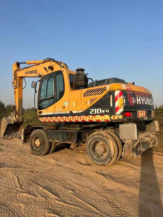 Well-Maintained Hyundai 210-9Used Wheel Excavator Construction Machine | No Major Repairs | Price Negotiable - Escavatore gommato: foto 2 Well-Maintained Hyundai 210-9Used Wheel Excavator Construction Machine | No Major Repairs | Price Negotiable - Escavatore gommato: foto 2