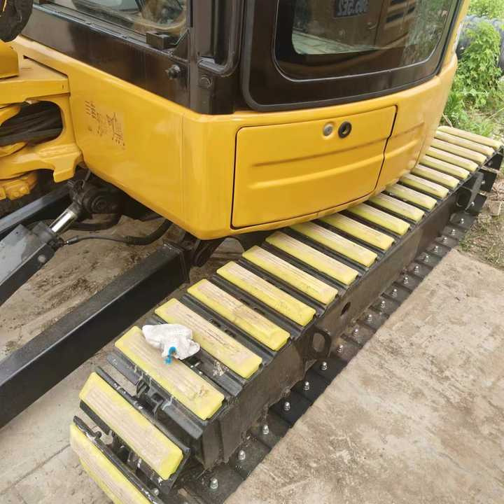 Well-Maintained Used CAT 303.5E Reliable Performance Guaranteed - Escavatore: foto 3 Well-Maintained Used CAT 303.5E Reliable Performance Guaranteed - Escavatore: foto 3