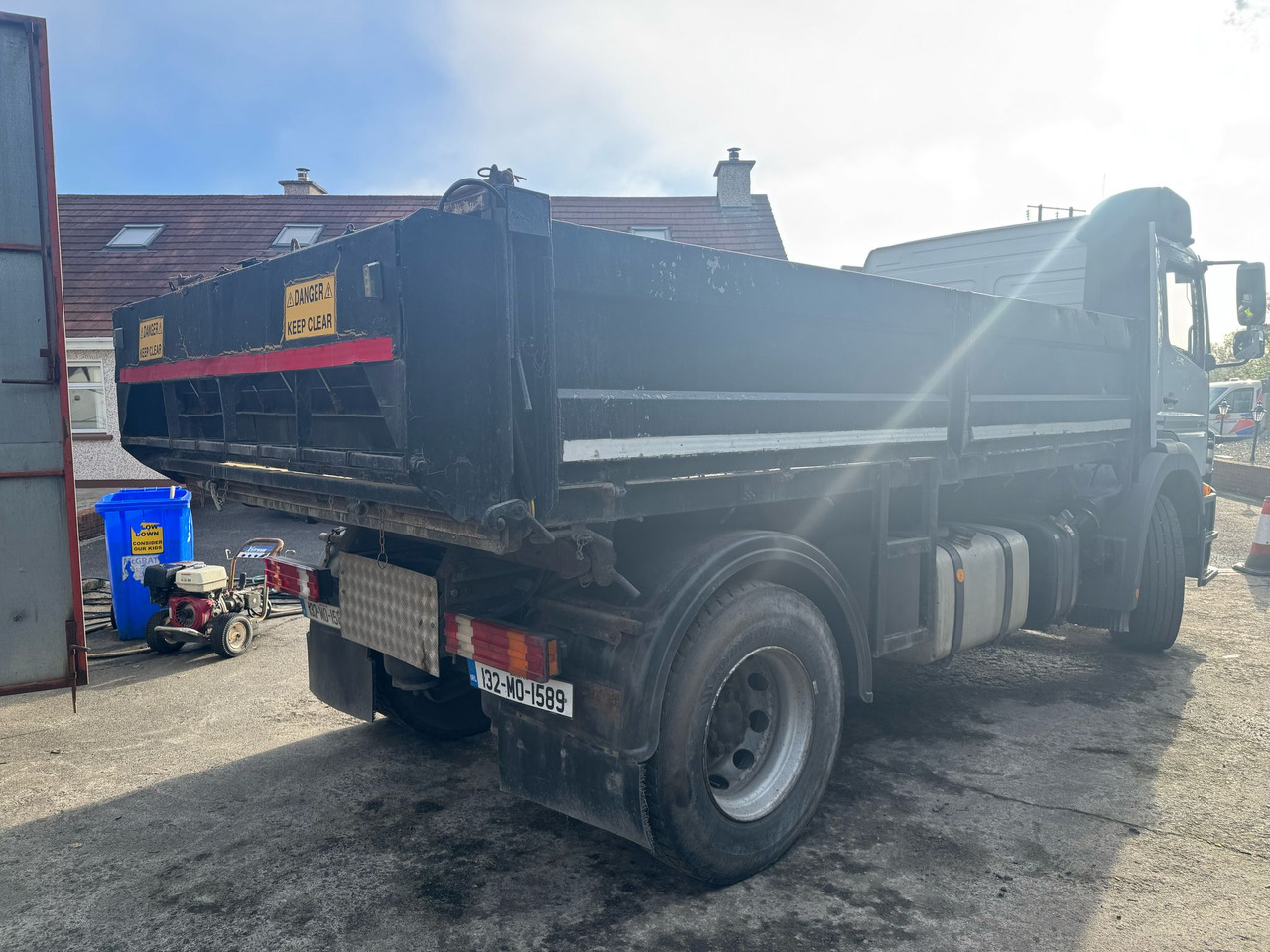 MERCEDES-BENZ Axor 1823 - Autocarro ribaltabile: foto 4 MERCEDES-BENZ Axor 1823 - Autocarro ribaltabile: foto 4