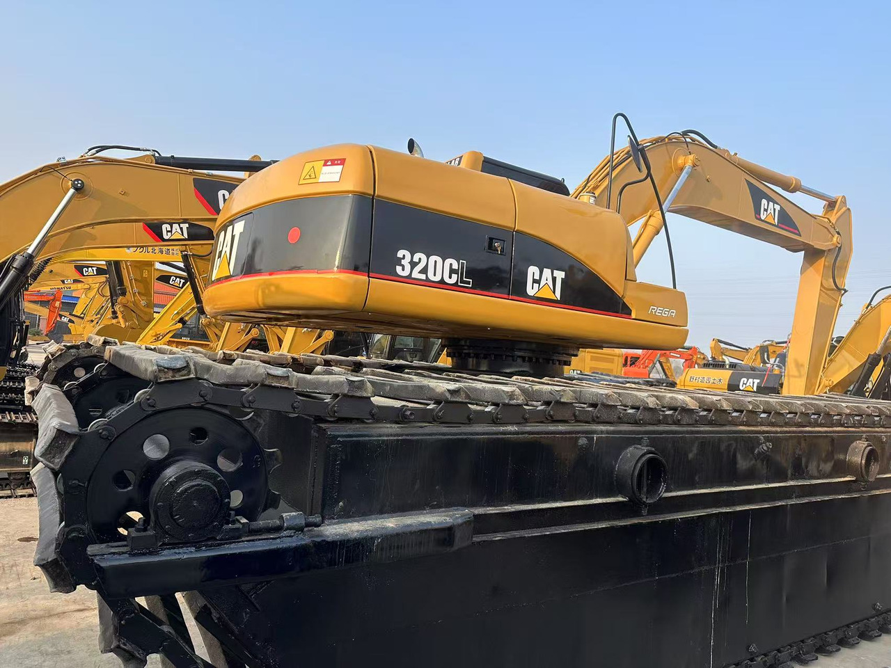 CATERPILLAR 320C - Escavatore anfibio: foto 5 CATERPILLAR 320C - Escavatore anfibio: foto 5