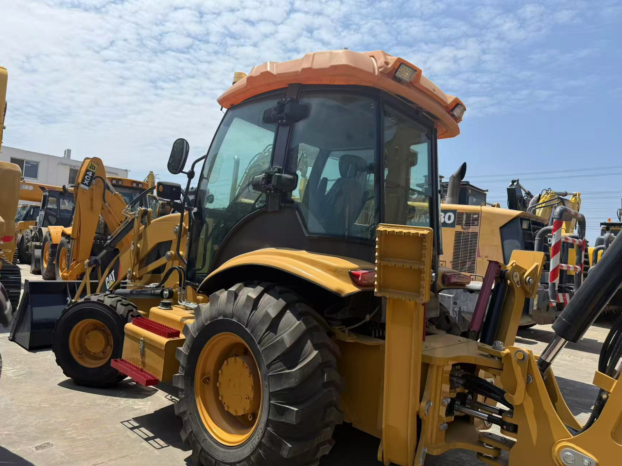 CATERPILLAR 420F - Terna: foto 4 CATERPILLAR 420F - Terna: foto 4