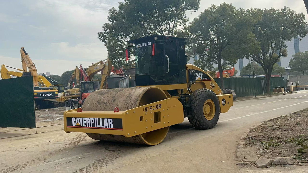 CATERPILLAR CS683E - Rullo stradale: foto 5 CATERPILLAR CS683E - Rullo stradale: foto 5