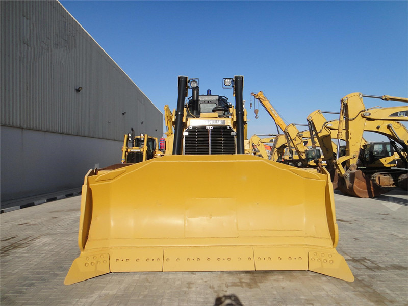 CATERPILLAR D8N - Bulldozer: foto 2 CATERPILLAR D8N - Bulldozer: foto 2