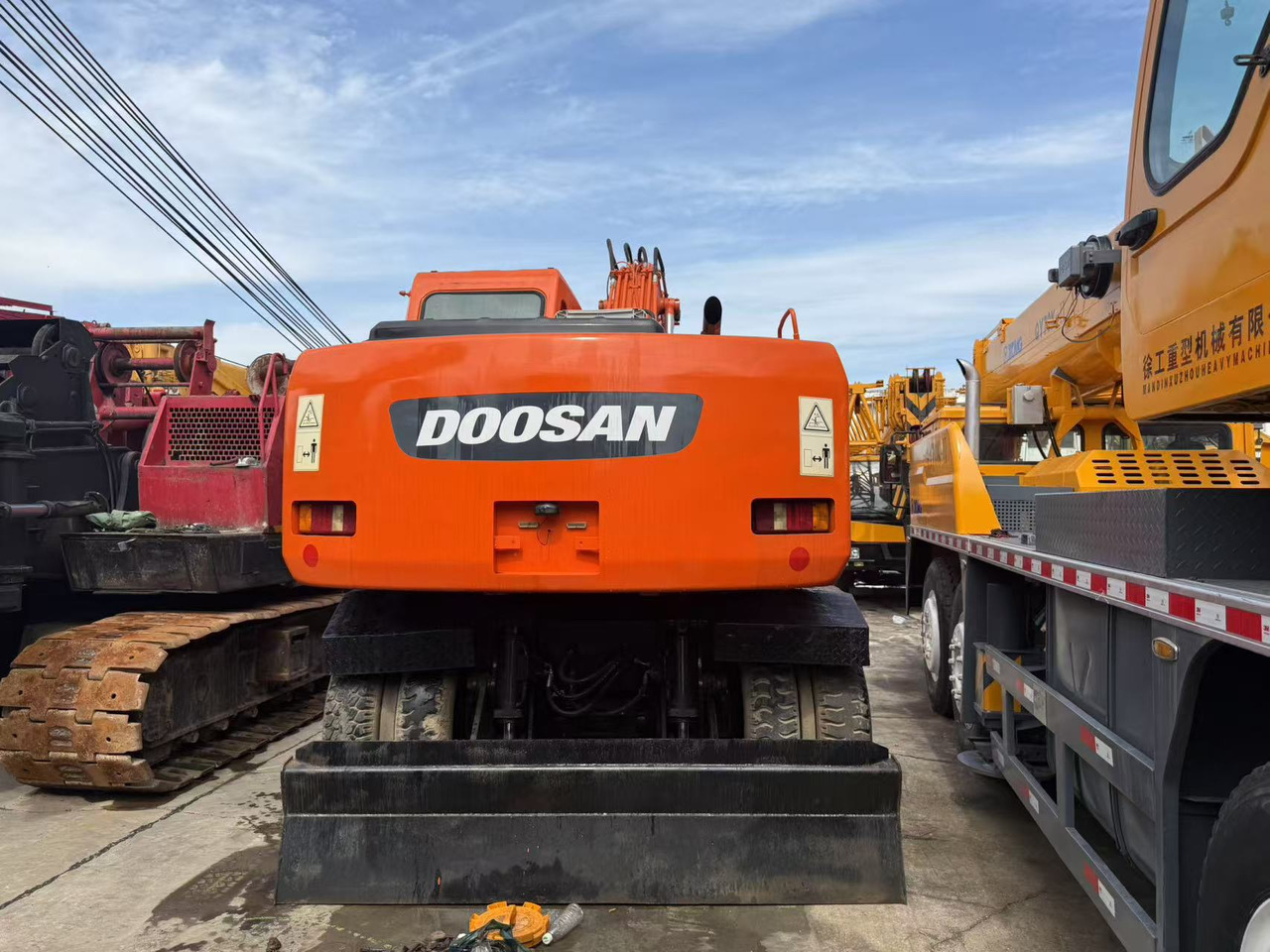 DOOSAN DH150W-7 - Escavatore gommato: foto 3 DOOSAN DH150W-7 - Escavatore gommato: foto 3