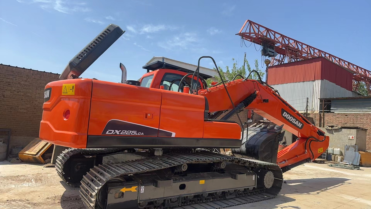 DOOSAN DX225LC-7 - Escavatore cingolato: foto 1 DOOSAN DX225LC-7 - Escavatore cingolato: foto 1