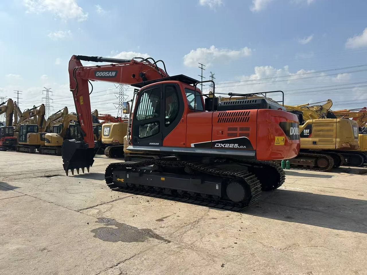 DOOSAN DX225LCA - Escavatore cingolato: foto 2 DOOSAN DX225LCA - Escavatore cingolato: foto 2