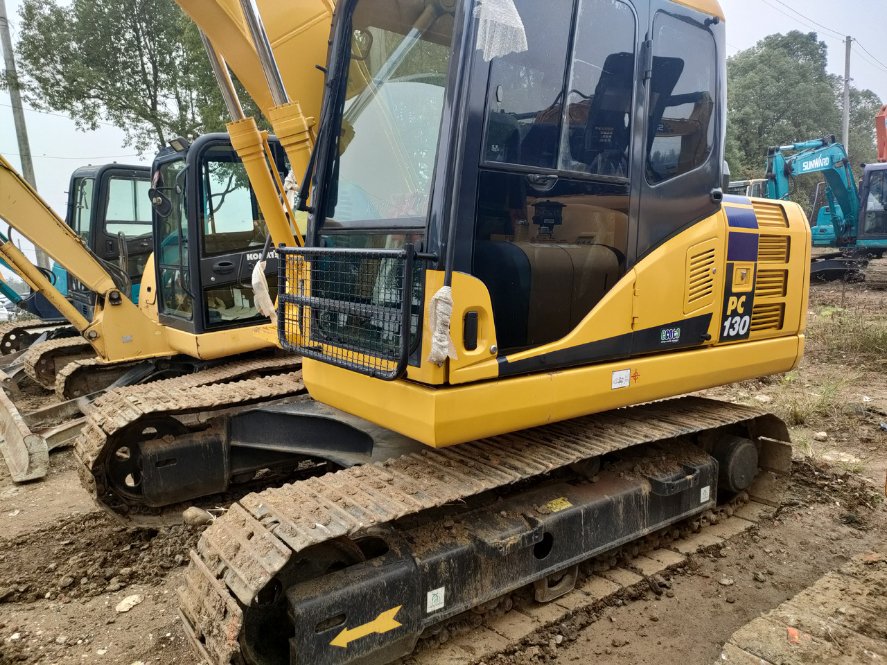 KOMATSU PC130-7 - Escavatore gommato: foto 4 KOMATSU PC130-7 - Escavatore gommato: foto 4