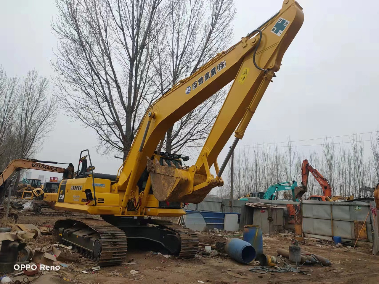 KOMATSU PC200-8 - Escavatore gommato: foto 3 KOMATSU PC200-8 - Escavatore gommato: foto 3