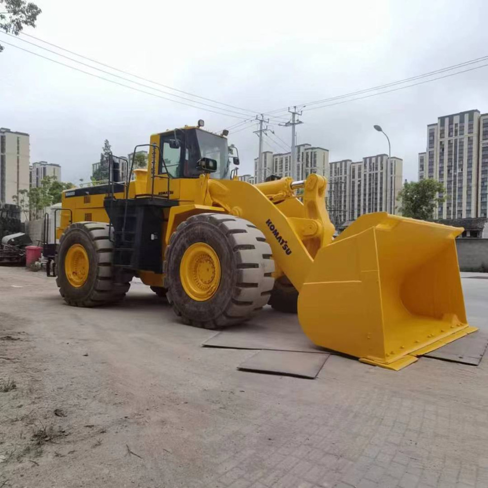 KOMATSU WA600-3 - Pala gommata: foto 1 KOMATSU WA600-3 - Pala gommata: foto 1