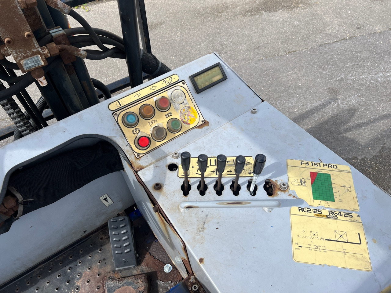 PALFINGER CRAYLER PALFINGER CRAYLER F3 151 - Carrello elevatore trasportabile: foto 3 PALFINGER CRAYLER PALFINGER CRAYLER F3 151 - Carrello elevatore trasportabile: foto 3