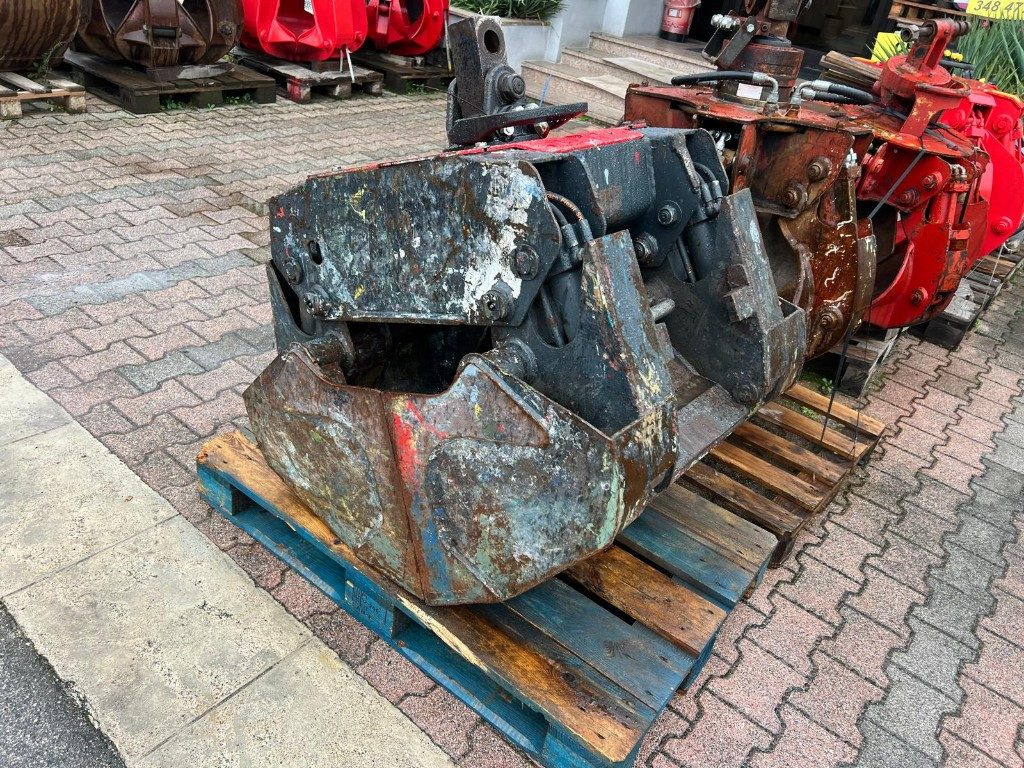 BENNA USATA MINELLI A CUCCHIAIO CON ROTORE - Benna mordente: foto 4 BENNA USATA MINELLI A CUCCHIAIO CON ROTORE - Benna mordente: foto 4