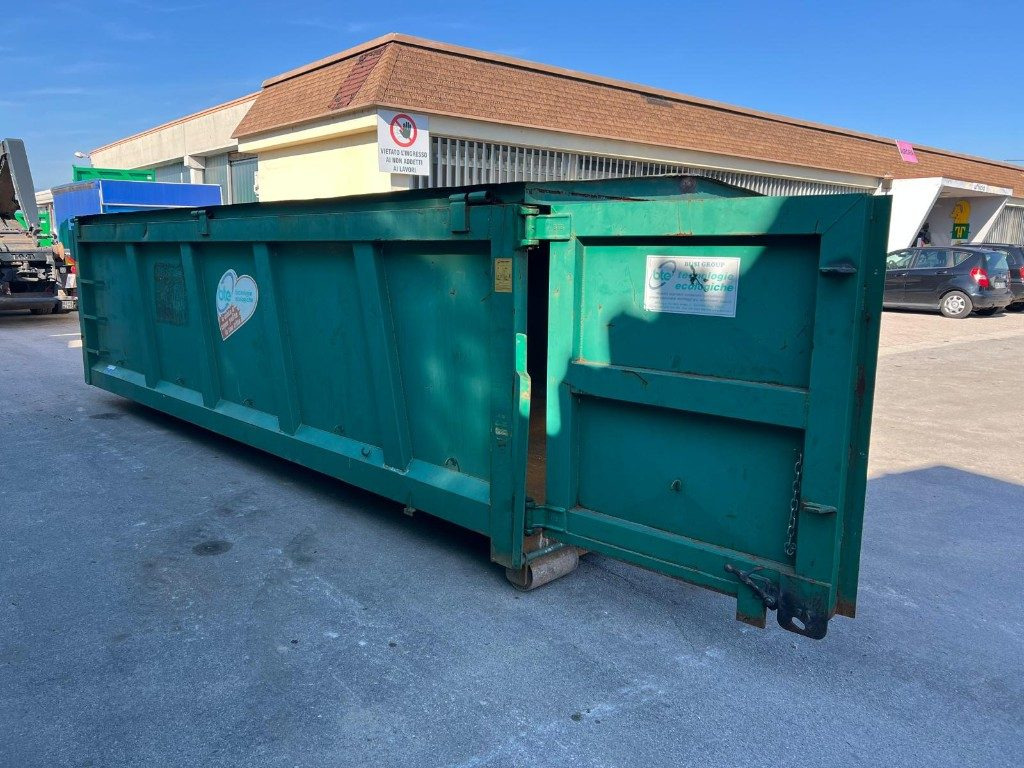 CONTAINER SCARRABILE USATO CON COPERCHIO - Cassone scarrabile: foto 5 CONTAINER SCARRABILE USATO CON COPERCHIO - Cassone scarrabile: foto 5