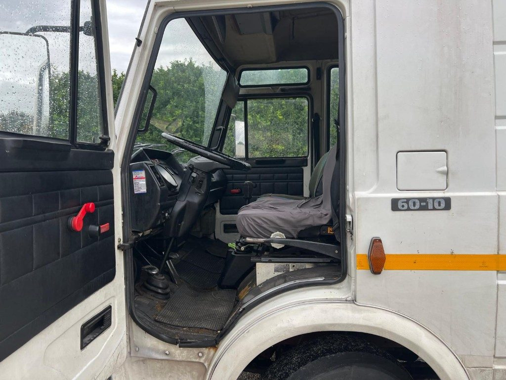 FIAT 60 10 - Furgone chiuso: foto 5 FIAT 60 10 - Furgone chiuso: foto 5