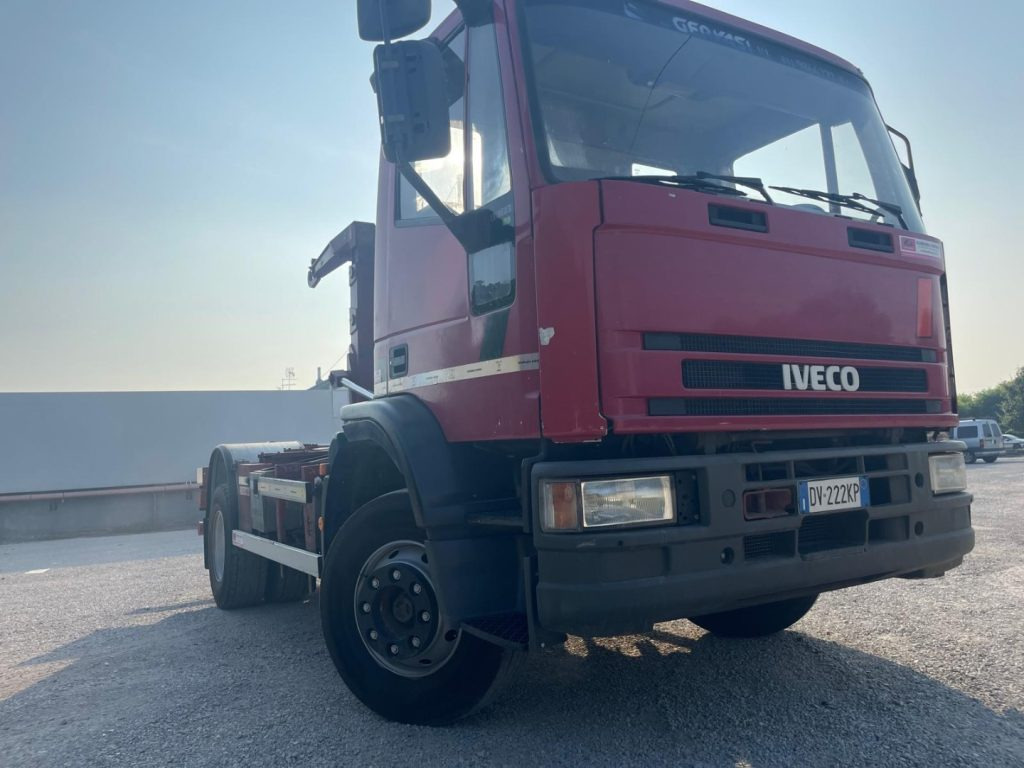 FIAT IVECO EUROCARGO 150E23 - Autocarro scarrabile: foto 2 FIAT IVECO EUROCARGO 150E23 - Autocarro scarrabile: foto 2